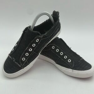 Corkys Distressed Black and White Canvas Sneakers Womens Size 8 Slip On Laceless